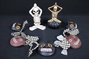 Halloween Skeleton Figures & Garland