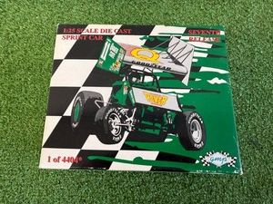 Steve Kinser 125 Scale Sprint Car 1 of 4404