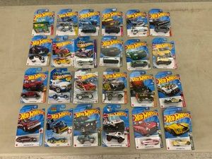 Hot Wheels - 24