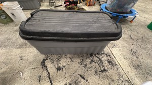 Large Rubbermaid Tote with more totes inside