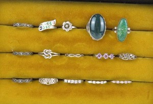 Grouping of 15 Vintage Womens Sterling Silver Rings-33.235g