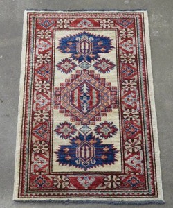 Beautiful Vintage Geometric Patterned Oriental Accent Rug 37 x 25