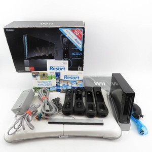 Black Nintendo Wii Gaming System Bundle wAccessories
