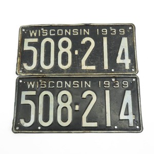 Vintage Set of 1939 Wisconsin License Plates Black