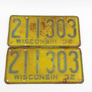 Vintage Set of 1932 Yellow Wisconsin License Plates
