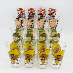 Grouping of 16 Vintage Looney Tunes Collector Character Glasses wCarry Tray