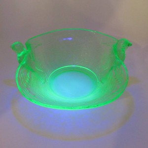 Vintage 1930s40s DuganDiamond Afterglow Uranium Bird Swallow Dish
