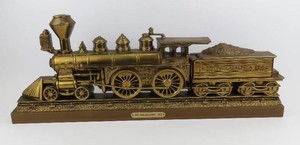 Vintage Burwood Products Co Gold-Tone Plastic Steam Locomotive Wall Plaque The Philadelphia