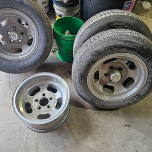 Set of 4 Aluminum Slot Rims and Tires from the 70s