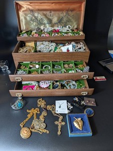 Vintage Jewelry Mixed Lot With Wooden Jewelry Chest, Citron & Sterling Silver