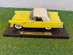 1955 Ford Thunderbird