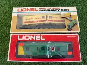 Lionel O Gauge Northern Pacific Bay Window Caboose & Union Pacific Piggyback Flat Car with Vans