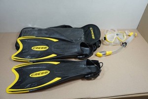 Cressi Adult Rondine Palau Fin Snorkel Set - Fin Size ML