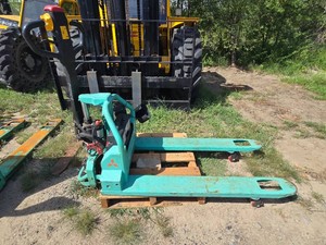 2024 Mitsubishi MT2748 Electric Pallet Jack - For Parts or Repair