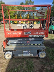 2014 SkyJack SJIII3219 Scissor Lift - For Parts or Repair