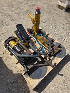 Forklift Jack & Hose Crimper - Not Tested