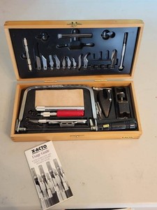 Vintage X-Acto Deluxe Hobby Knife Tool Set Wood Case & Guide Book