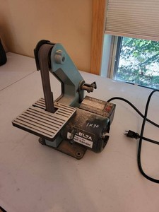 Delta 31-050 1in Belt Sander Bench Top Woodworking Tool 120V
