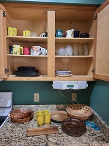 Lot of Assorted Kitchenware Dishes Glassware Baskets Bakeware
