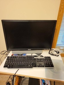 Dell LCD Monitor Computer Accessory Bundle w Keyboard Soundbar Webcam