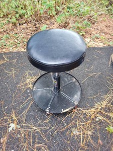 Adjustable Rolling Mechanic Shop Stool Black Vinyl Seat 300 lb Cap