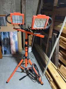 Regent Dual Head Halogen Work Light Tripod Stand 1000W Orange