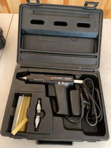 Black & Decker Trigger Feed Glue Gun Kit With Case Nozzles Glue Sticks