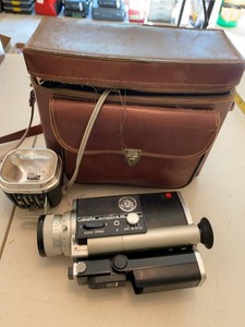 Minolta Autopak-8 D6 Super 8 Movie Camera w Light Case Zoom Lens
