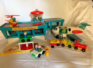 Fisher-Price Play Family Airport 966 Plane Helicopter Vehicle Set
