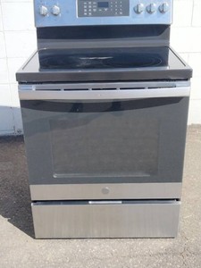 GE Profile 30 Free-Standing Electric Convection Range
