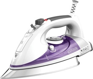 $34 BLACKDECKER Professional Steam Iron with Stainless Soleplate