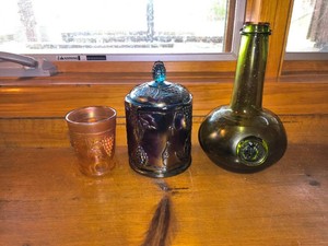 Vintage glass lot-includes Carnival glass-3 pieces