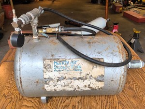 Handy Air Storage Tank with hosegauge