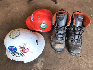 Simms Freestone Wading Boots & 2 Hard Hats -Lot of 3