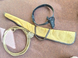 2 Gun HolsterCarry Case and a Lasso Rope - Lot of 3