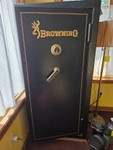 BROWNING SAFE WITH DEHUMIDIFIER