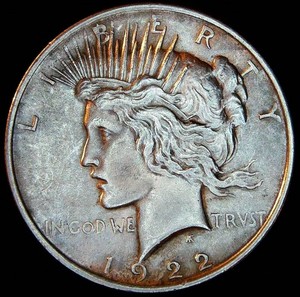 AU 1922-P Peace Dollar, Striking Patina