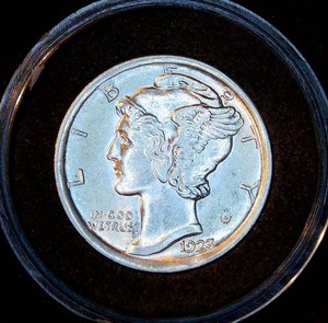 Gem Uncirculated 1923-P Mercury Dime, FSB, Full Luster