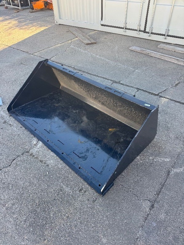Wolverine Track Duty Bucket 66 inches