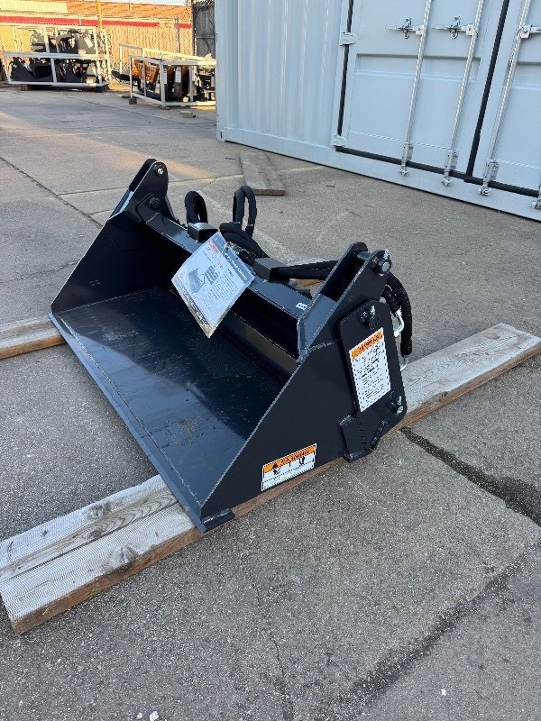 Wolverine Mini Combination Bucket