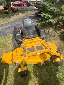 2004 Hustler Super Z Mower, 60 Deck, 23 HP Kawasaki Engine, 980 Hours