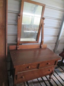 Vintage wood 3-drawer wash cabinet dresser with detachable swivel mirror