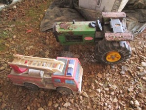 Vintage metal John Deere tractor and fire truck combo