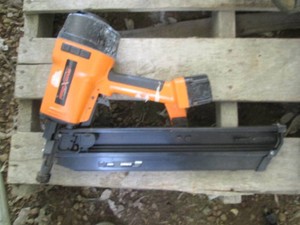 ProXone pneumatic framing nailer may require maintenance before use