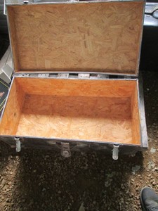 Vintage footlocker storage trunk with metal accents Approx 30x16z12in