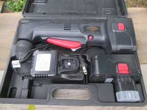 Tough test right angle drill in hardside case with 2 batteries and charger