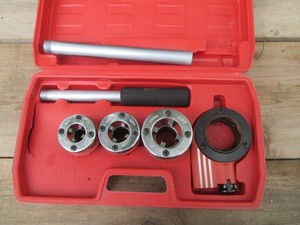 Central Forge 5pc pipe threading kit