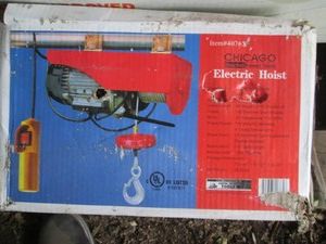 Chicago 220lb capacity electric single cable hoist