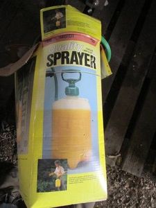 Flow Mastee manual pump chemical sprayer