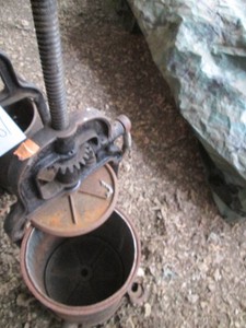 Vintage cast iron Specialty Co fruit press